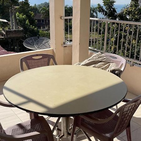 Valencia Homestay Redpartner ปาราปัต ภายนอก รูปภาพ